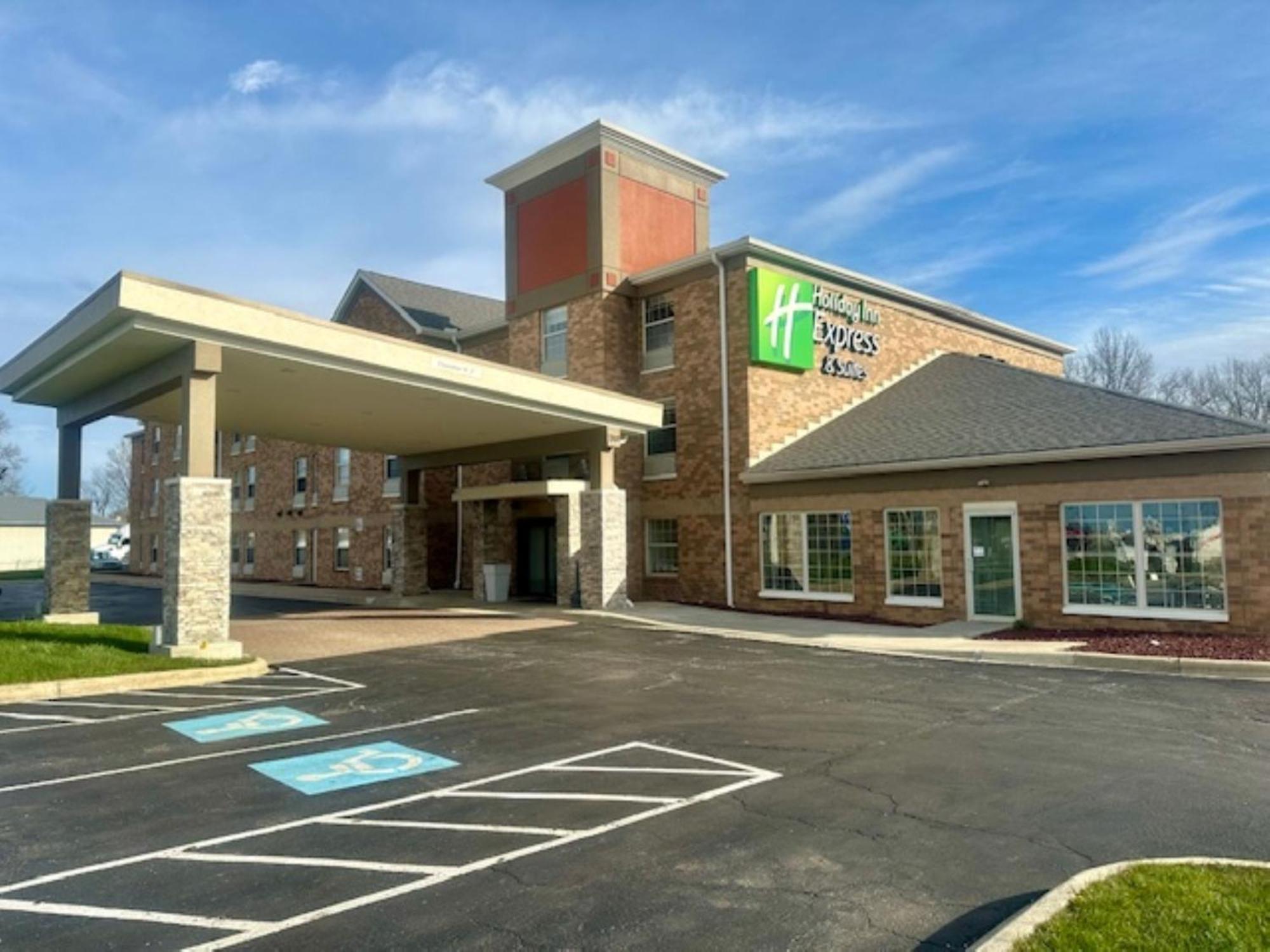 Holiday Inn Express Hotel & Suites Delaware-Columbus Area, An Ihg Hotel Sunbury Exterior foto